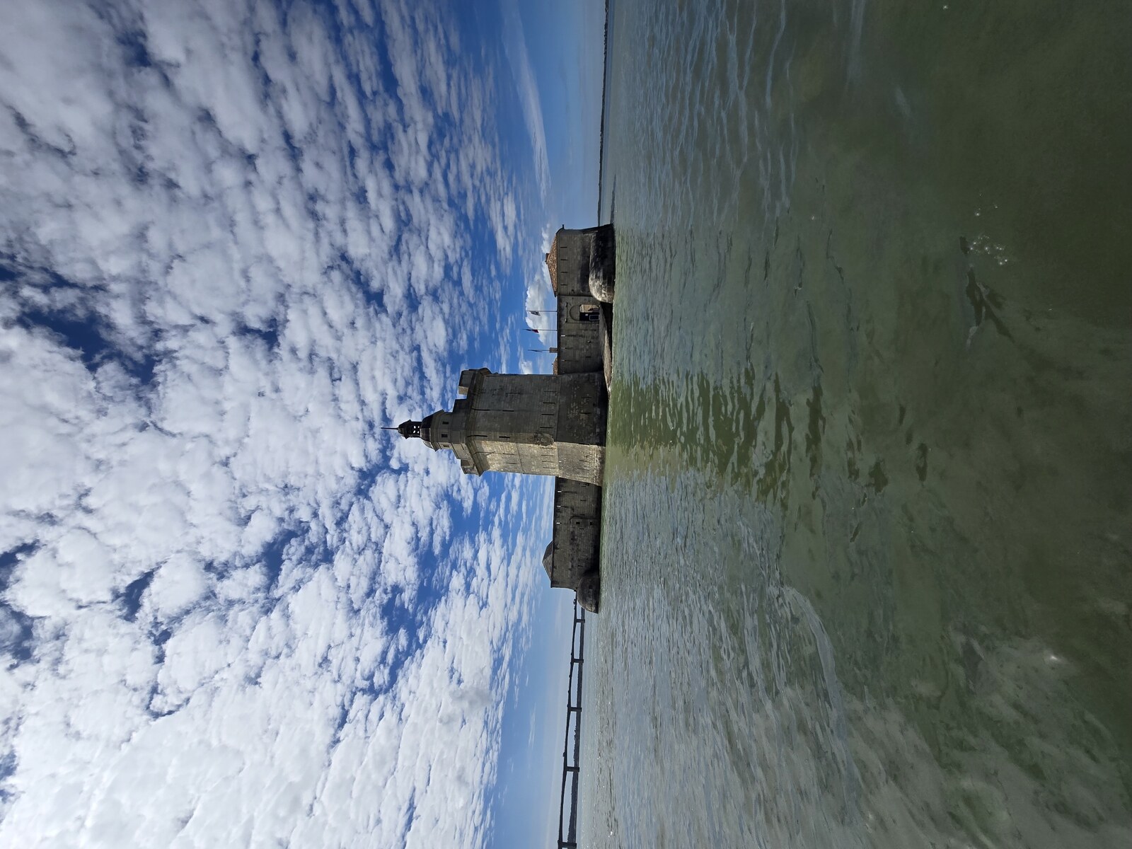 Fort Louvois sur le pertuis de Maumusson