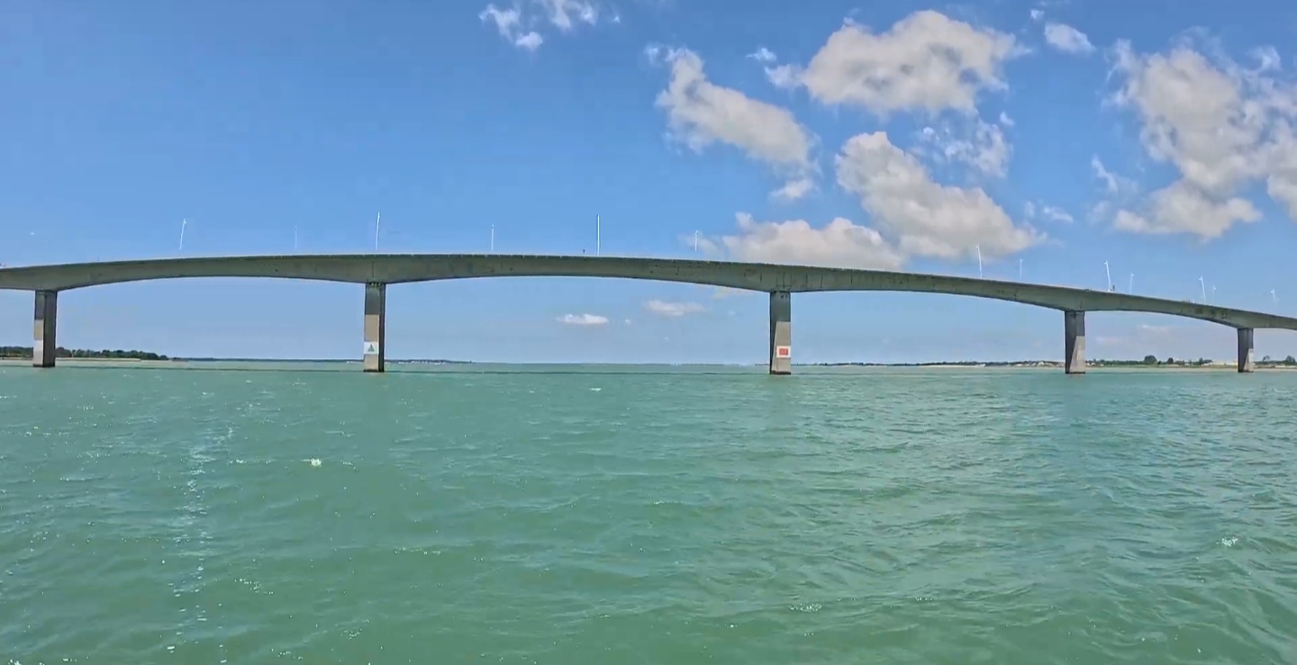 Pont d'Oléron vu depuis le bassin